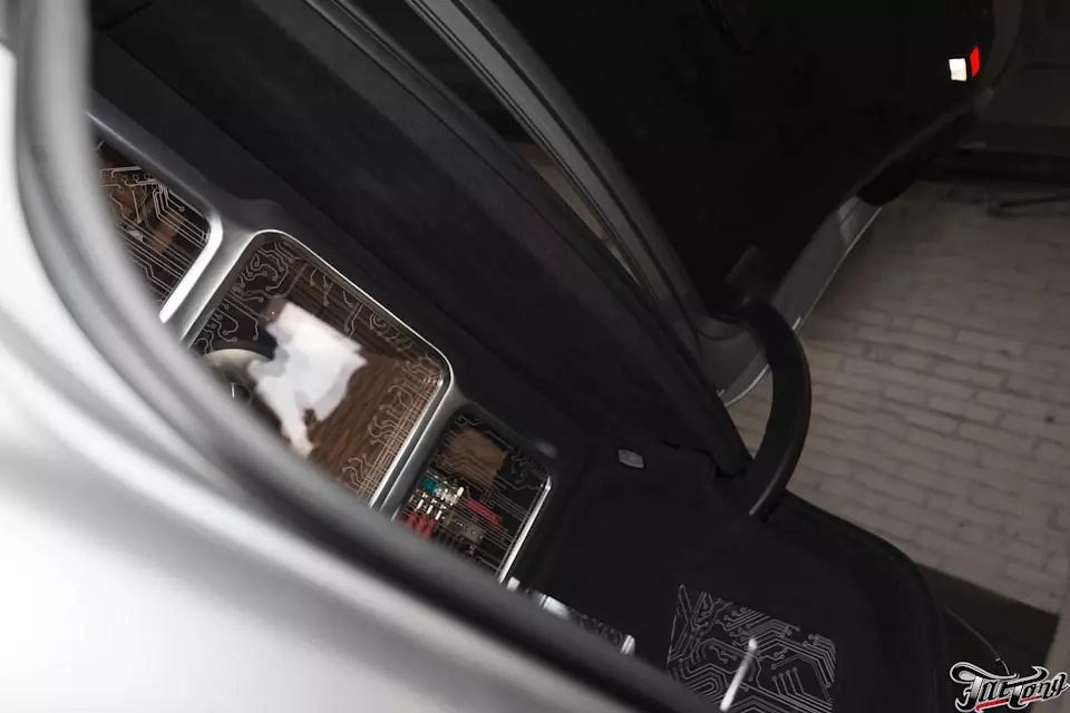 Mercedes S63 AMG coupe. Замена штатной акустической системы. Часть I.